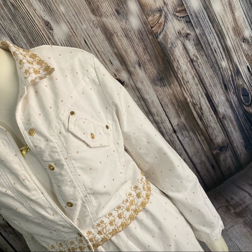 Cache Short Romper Suit W/Jacket - Picture 4 of 15